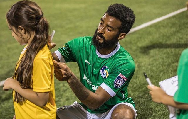 For the love of the game. // 📷 @nycosmos