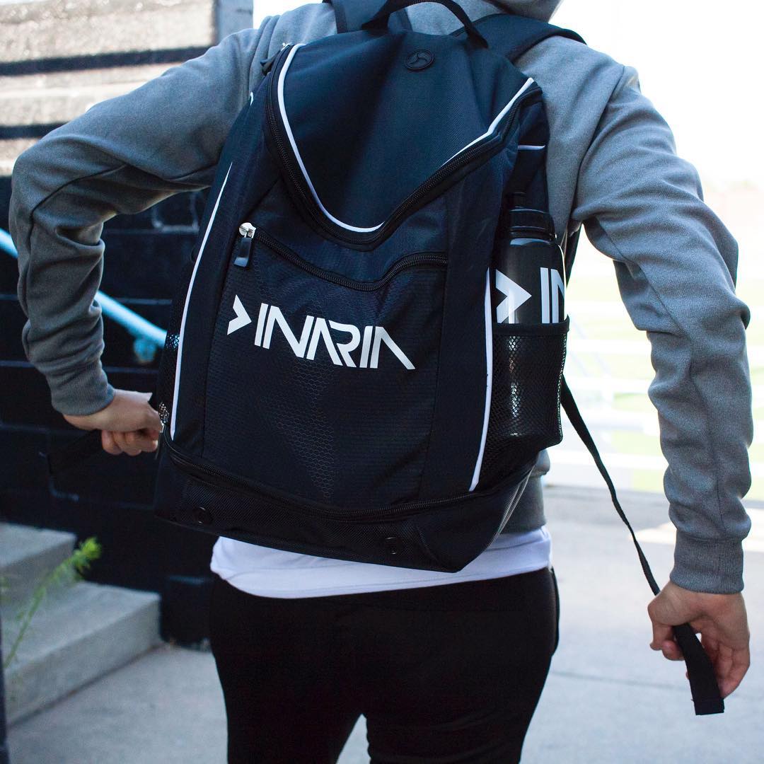 Stay mobile on and off the pitch.
—
Shop the Stadio Knapsack & 💦 bottle // link in bio
.
#inariasoccer #football #bags