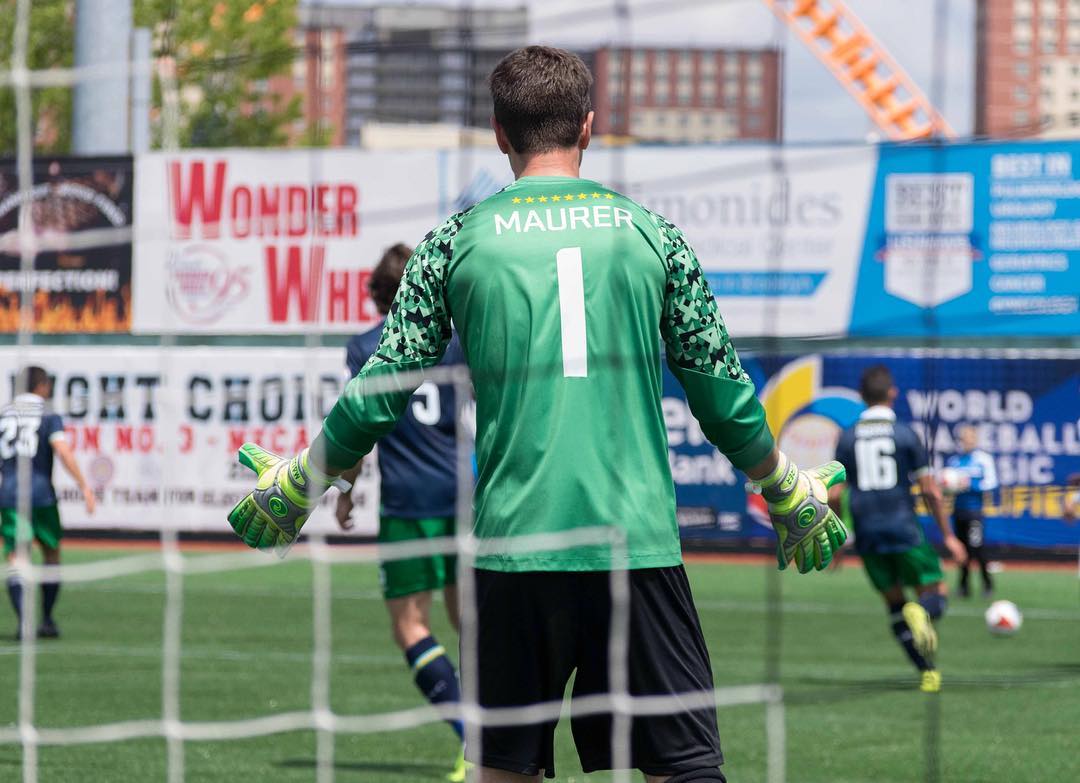 Last line of defense. S17 Favo for GK now restocked in L/S and S/S 📲
—
#inariasoccer #cosmoscountry #nasl #customkit #football #soccer #nyc #goalkeeper