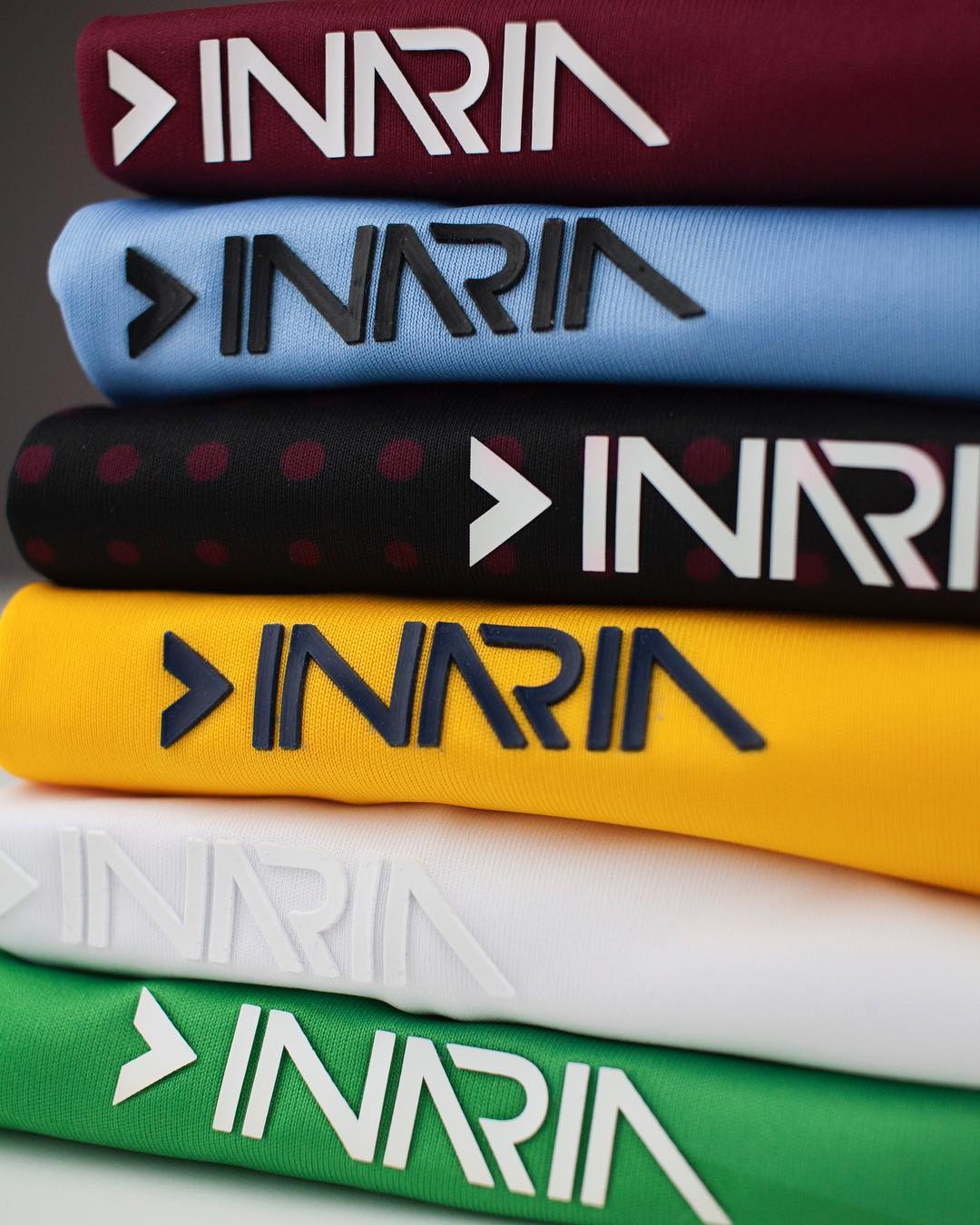 Pop up sale this Friday on all discontinued outerwear and tracksuits. Email us info@inariasoccer.com for a sneak peak or swing by Friday 2-9PM, Saturday 11-5. In shop only. #inariasoccer #sale #holidaysale